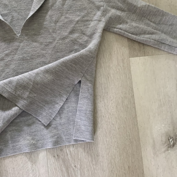 BABATON Deep V-Neck Merino Wool Sweater Gray Size XS collared - Picture 7 of 9